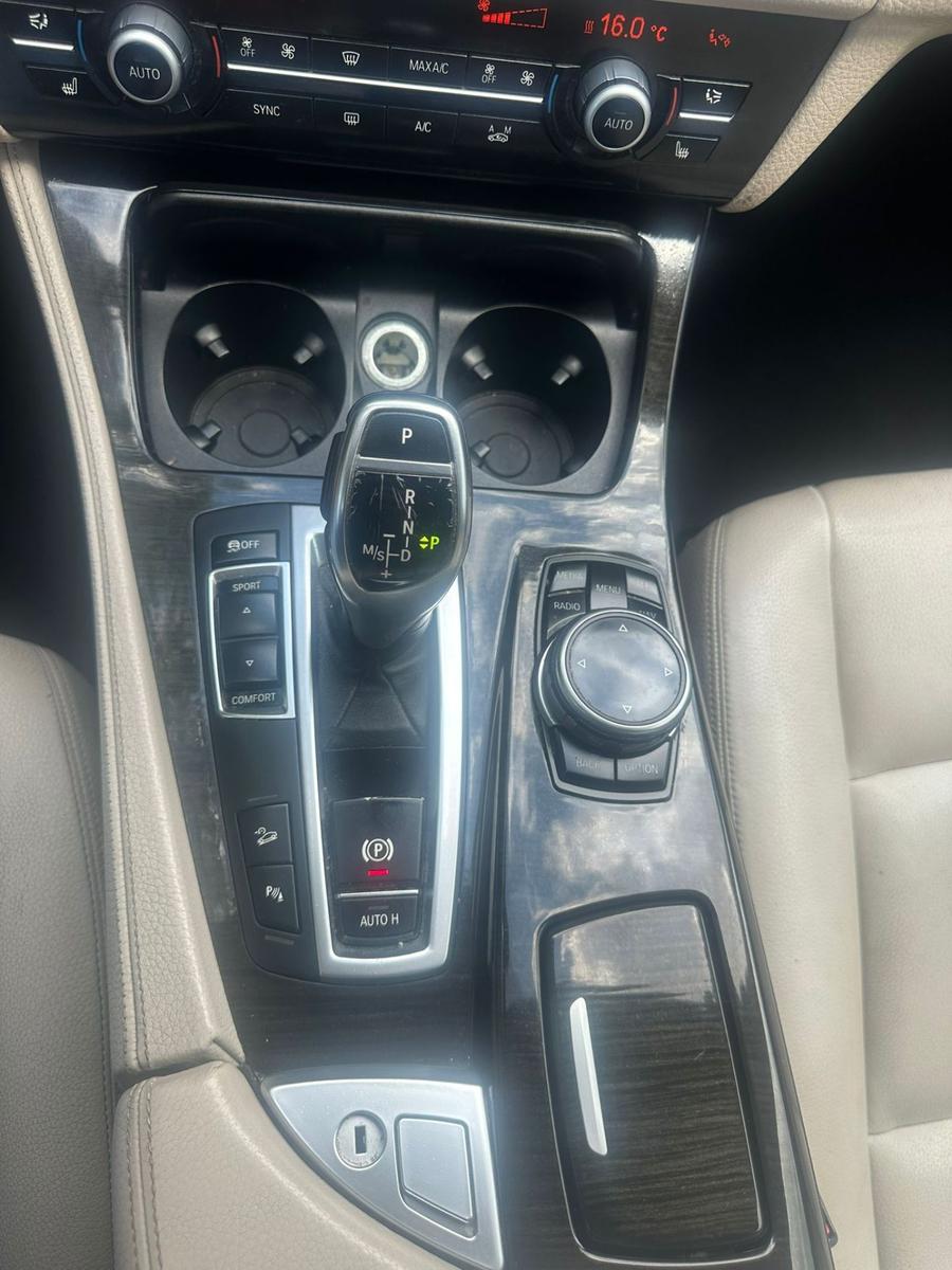 BMW 525 2014 — photo 16