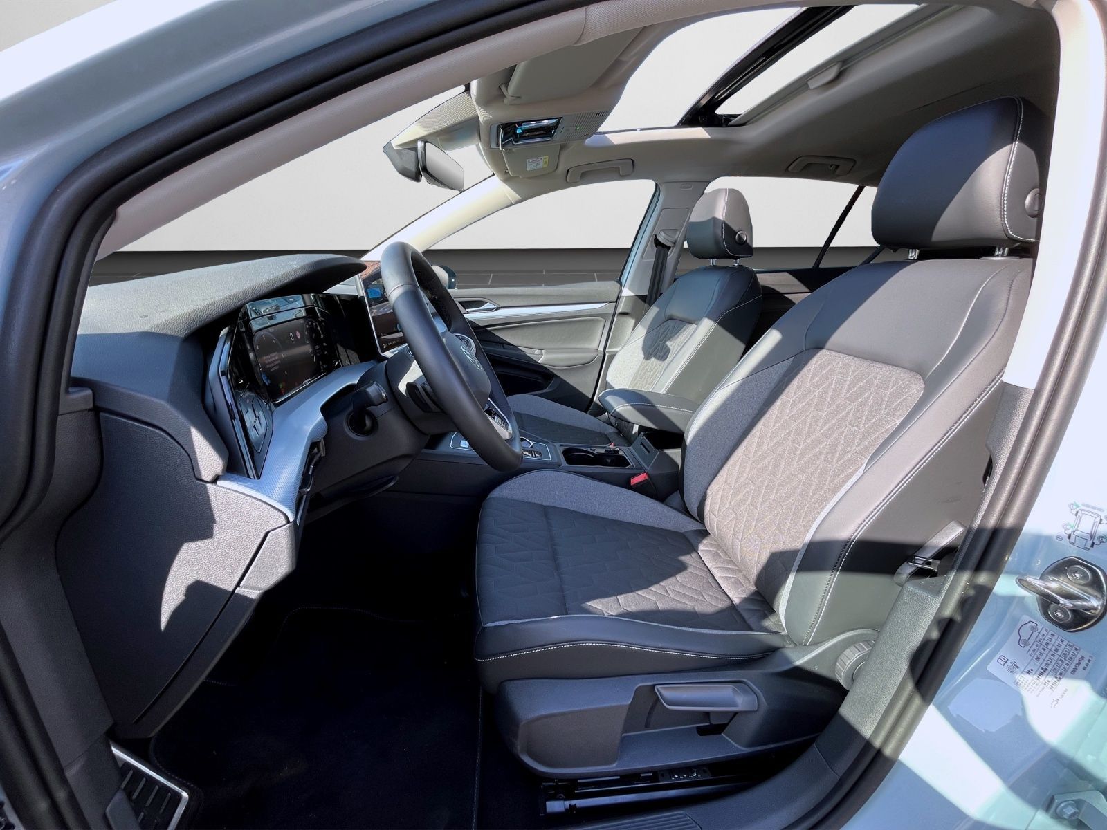 Volkswagen Golf - Bild 12