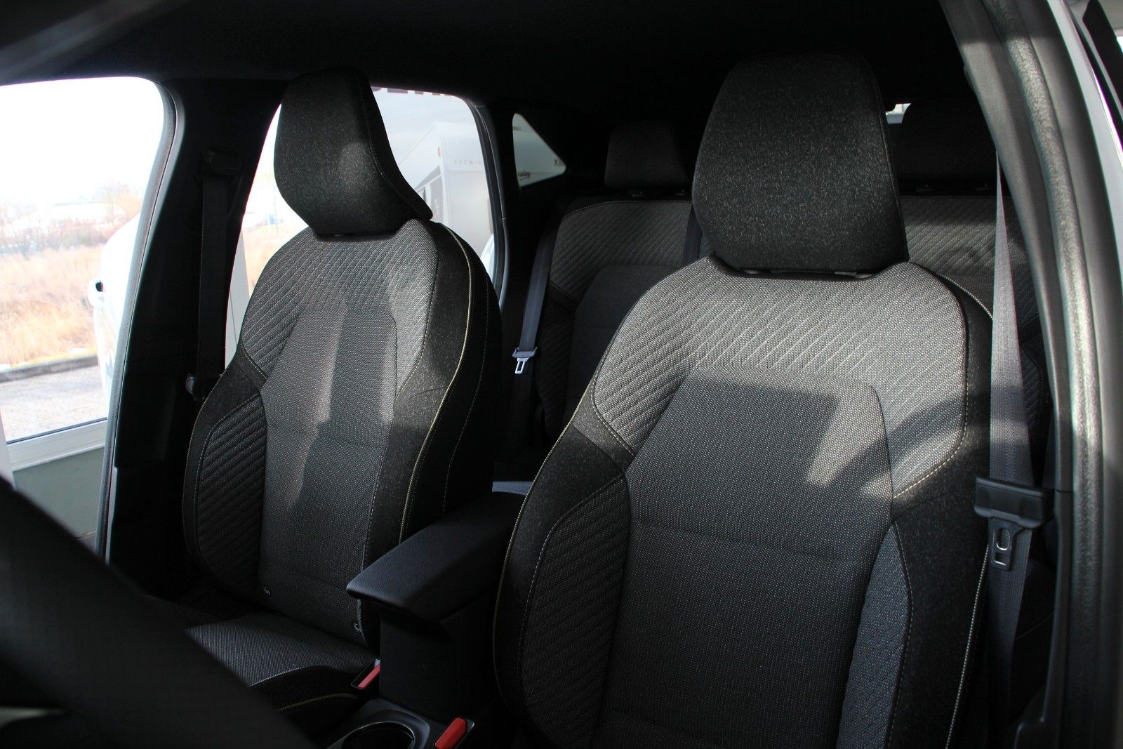 Fahrzeugabbildung Mitsubishi Grandis 1.8 HEV Intro Edition