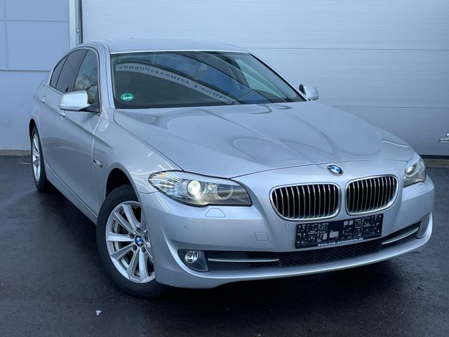 BMW 525d*BI-XENON*NAVI*SPORTSITZE*SHZ*AHK*KEYLESS-GO