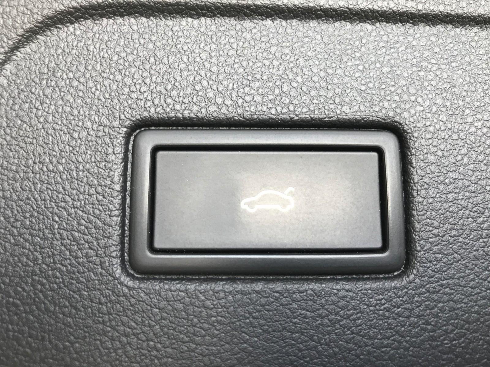 Volkswagen Touran 2.0 TDI SCR DSG TAXIAUSSTATTUNG, миниатюра 9