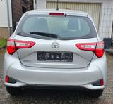 Toyota Yaris 1,5-l-Dual-VVT-iE - - Toyota Yaris: Von Privat