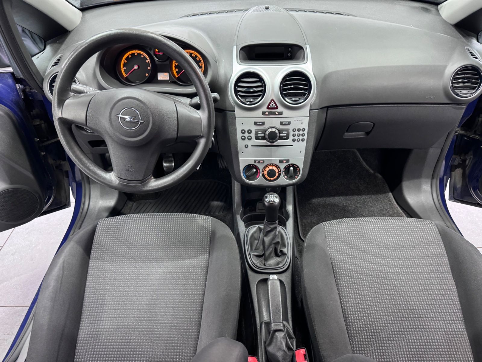 Fahrzeugabbildung Opel Corsa D Selection*8-FACH*1.HAND*TÜV NEU*