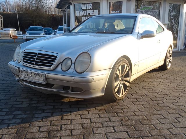 Mercedes-Benz CLK 320 UNFALL