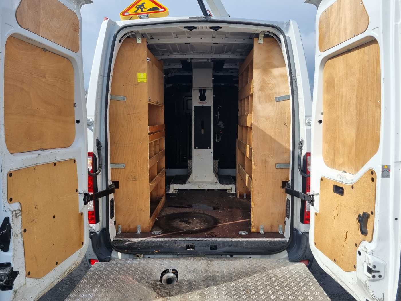 Fahrzeugabbildung Opel Movano 2.3 CDTI / VERSALIFT ETL-26, 10,5m
