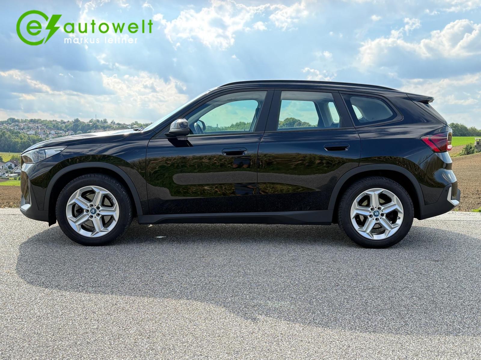 BMW iX1 xDrive30 67kWh AHK adapt. LED Komfortzugang, миниатюра 7
