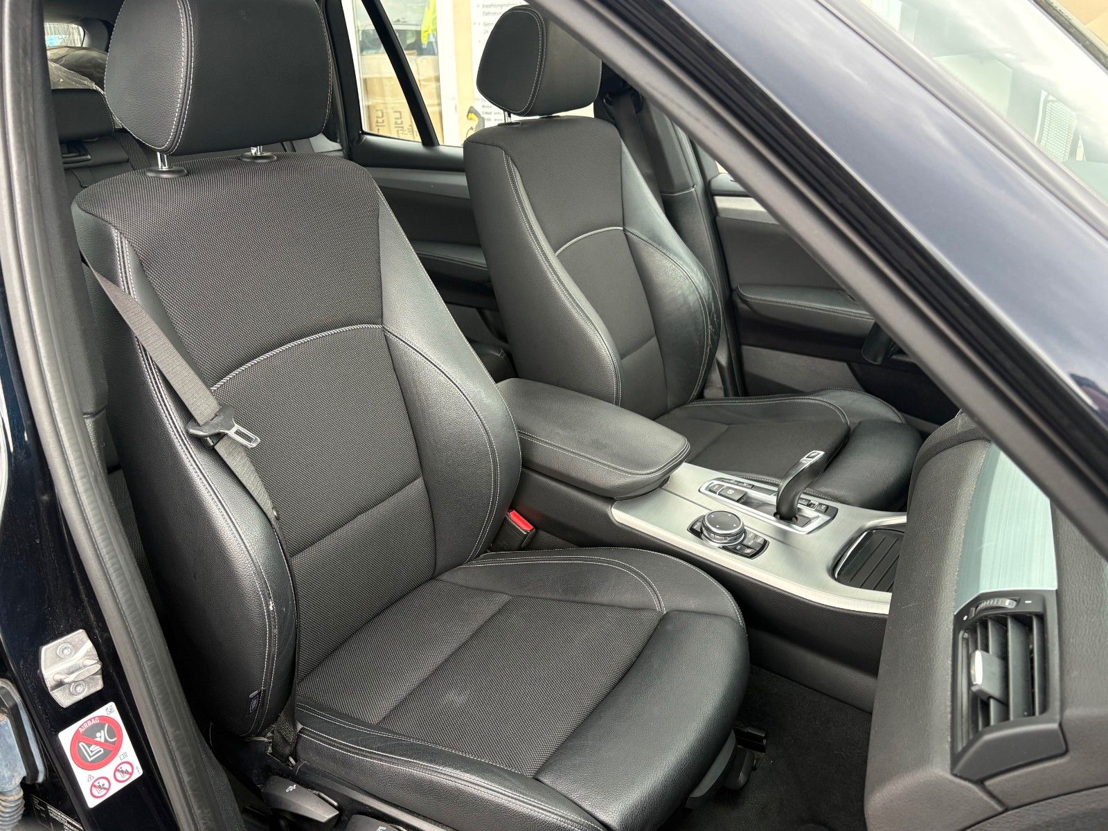 Fahrzeugabbildung BMW X3 xDrive20d Aut. M SPORTPAKET Navi Xenon Panor