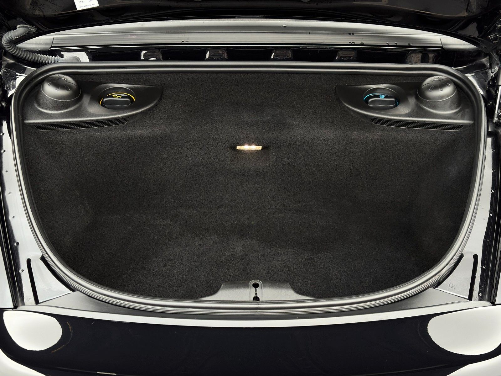 Fahrzeugabbildung Porsche 718 Boxster Sport PASM NAV CarPlay LHZ SHZ 20"