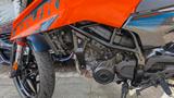 KTM Duke 125 Naked Bike mit Akra-Auspuff - Angebote
