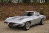 Corvette C2 Sting Ray Split-Window 327 Coupé Finished in - Corvette C2 Gebrauchtwagen