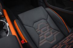 Urus 4.0 V8 SE GREY/BLACK ORANGE PANO B&amp;O