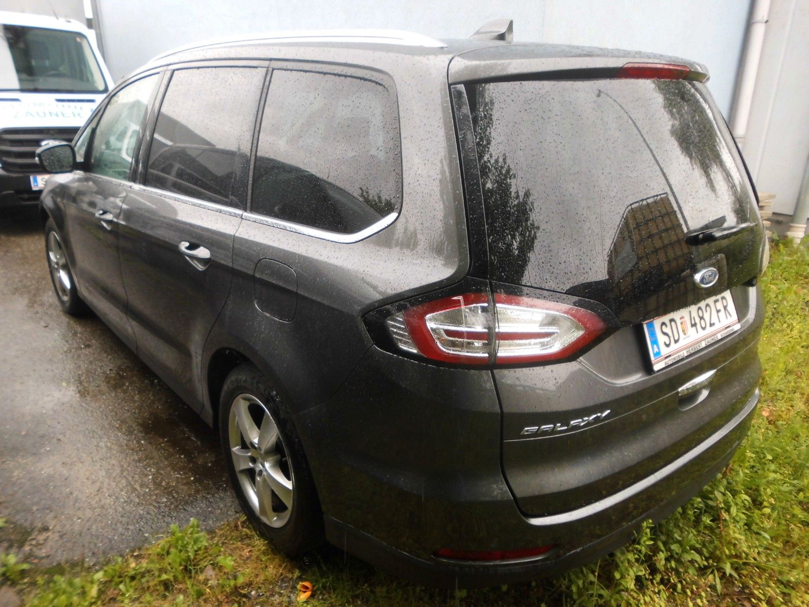 Ford Galaxy 2,0 EcoBlue 110kW Titanium, Navi, 7 Sitze imagem 2