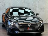 Volkswagen Arteon 4Motion 2.0 TSI R-LINE |8-FACH|MASSAGE - Volkswagen Arteon aus 2017