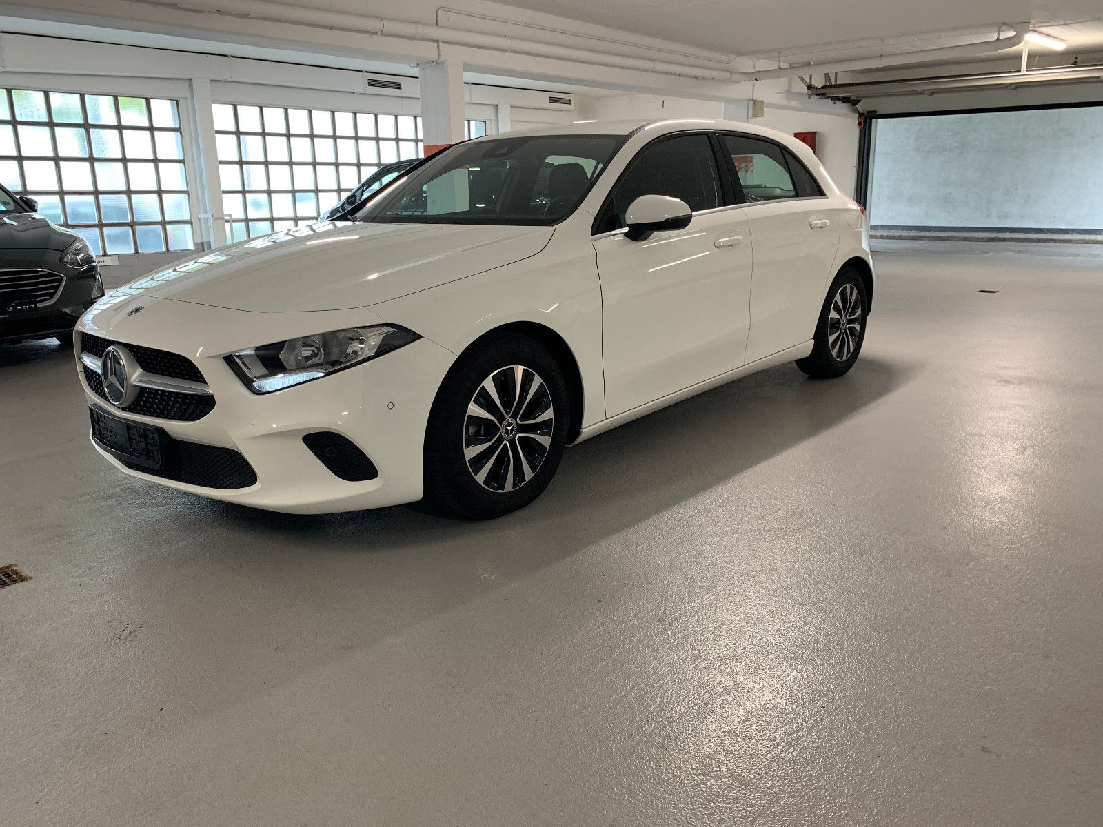 Mercedes-Benz A 200 mit NAVI und erst 36.200 KM foto 4