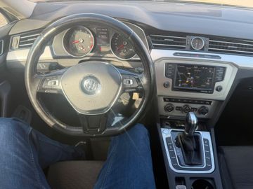 Volkswagen Passat Variant - 10
