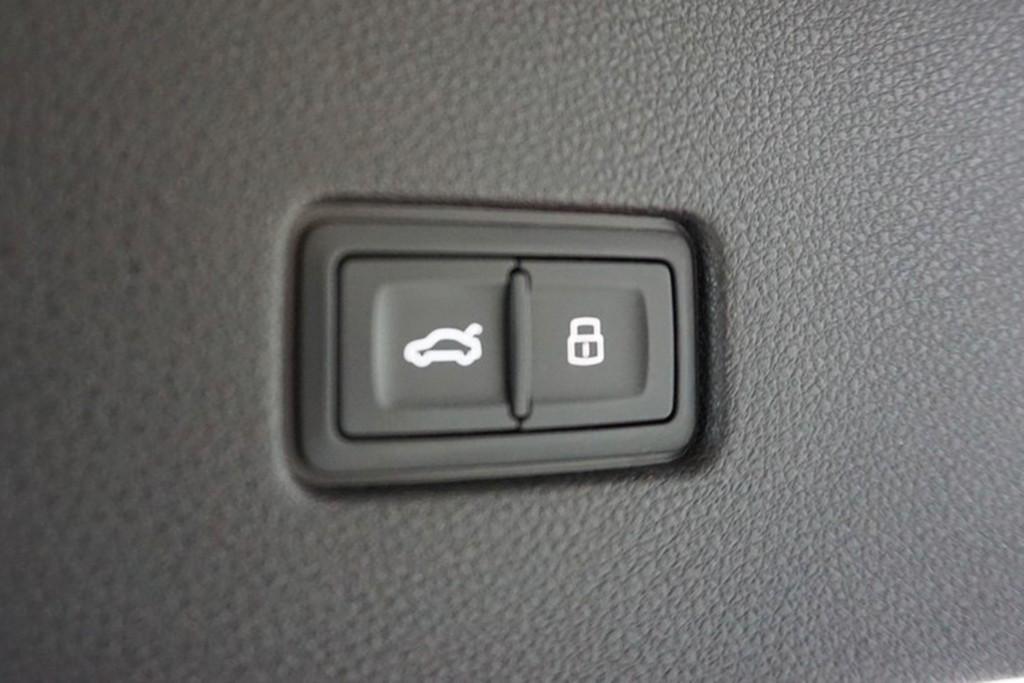 Audi Q8 50 TDI Quattro S-Line Luftfederung/Kamera