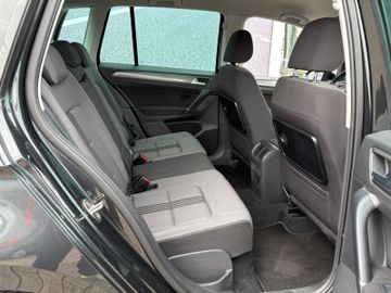 Fahrzeugabbildung Volkswagen Golf Sportsvan VII Allstar Temp. Klimaaut. uvm.