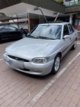 Ford Escort 1.6 / 90 PS - Ford Escort: 1.6