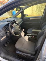 Opel Zafira 1.7 CDTI 92kW - - Opel Zafira aus 2008 mit Diesel-Antrieb