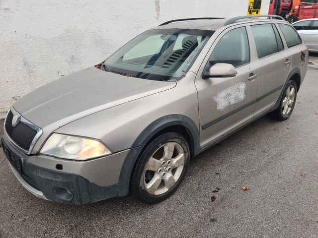 Skoda Octavia Combi 2.0 TDI PD DPF 4x4 Scout