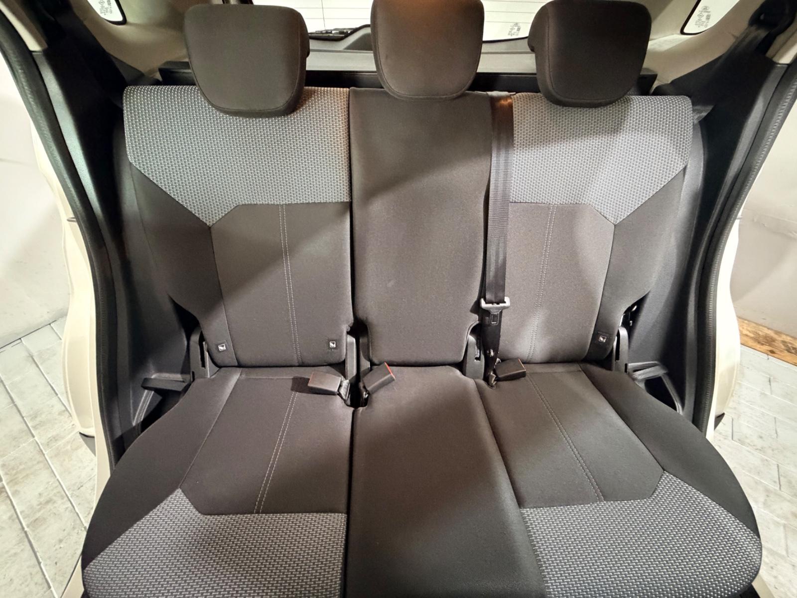 Ford EcoSport 2015 — photo 25