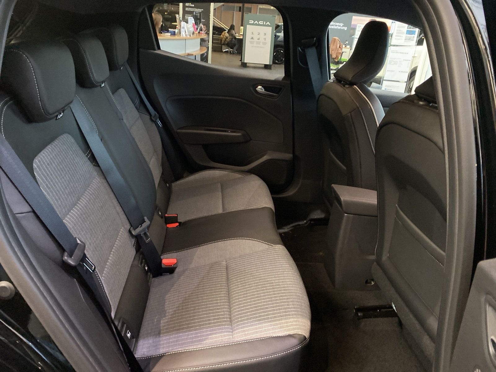 Renault Clio - Bild 12