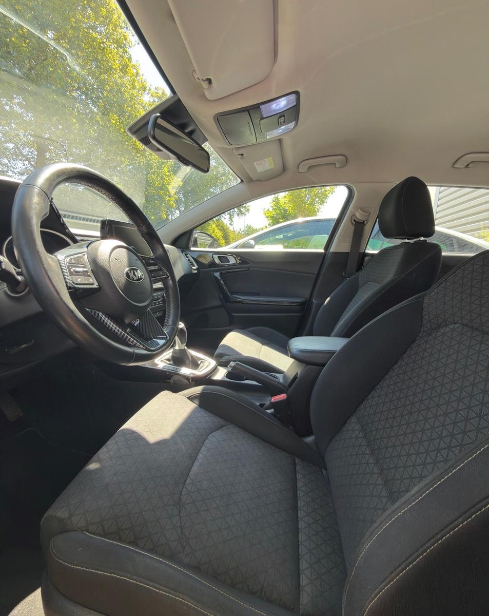 Kia cee'd Sportswagon 1.4 T-GDI Platinum Edition...