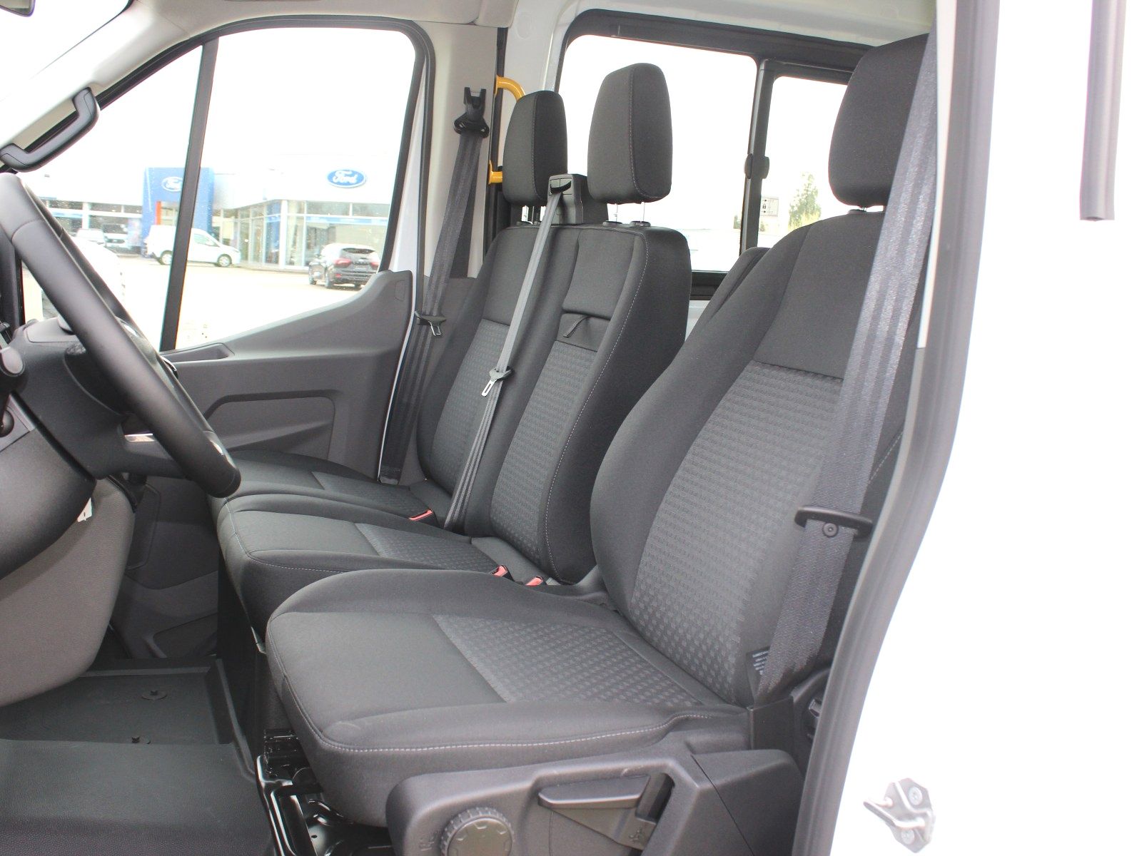 Fahrzeugabbildung Ford Transit 350 L3 Trend Rollstuhlumbau