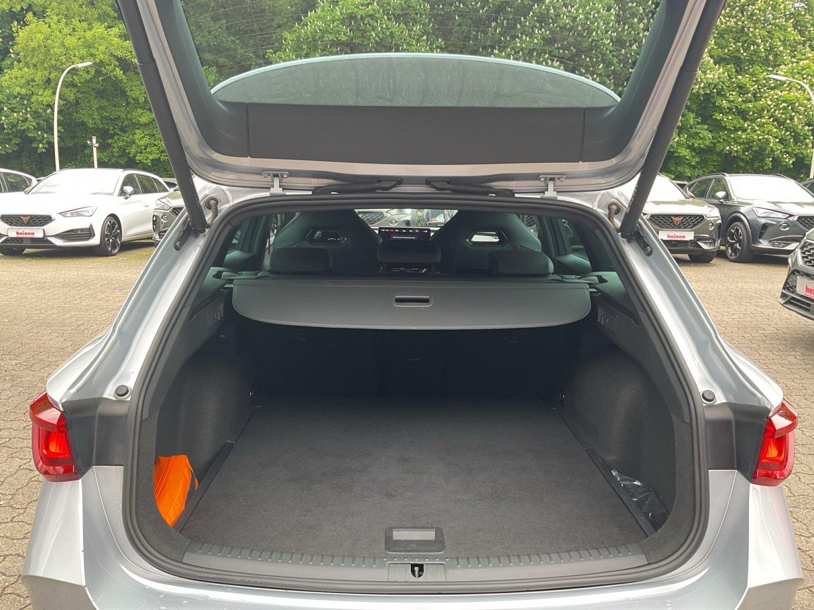 Cupra Leon Sportstourer 2.0 TSI 4Drive VZ DSG LED