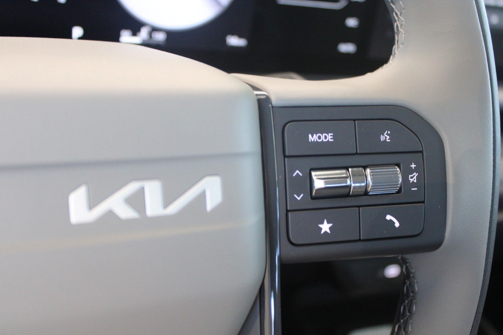 Fahrzeugabbildung Kia Seltos 1.6 T-GDI 2WD Spirit DRIVEWISE SOFORT