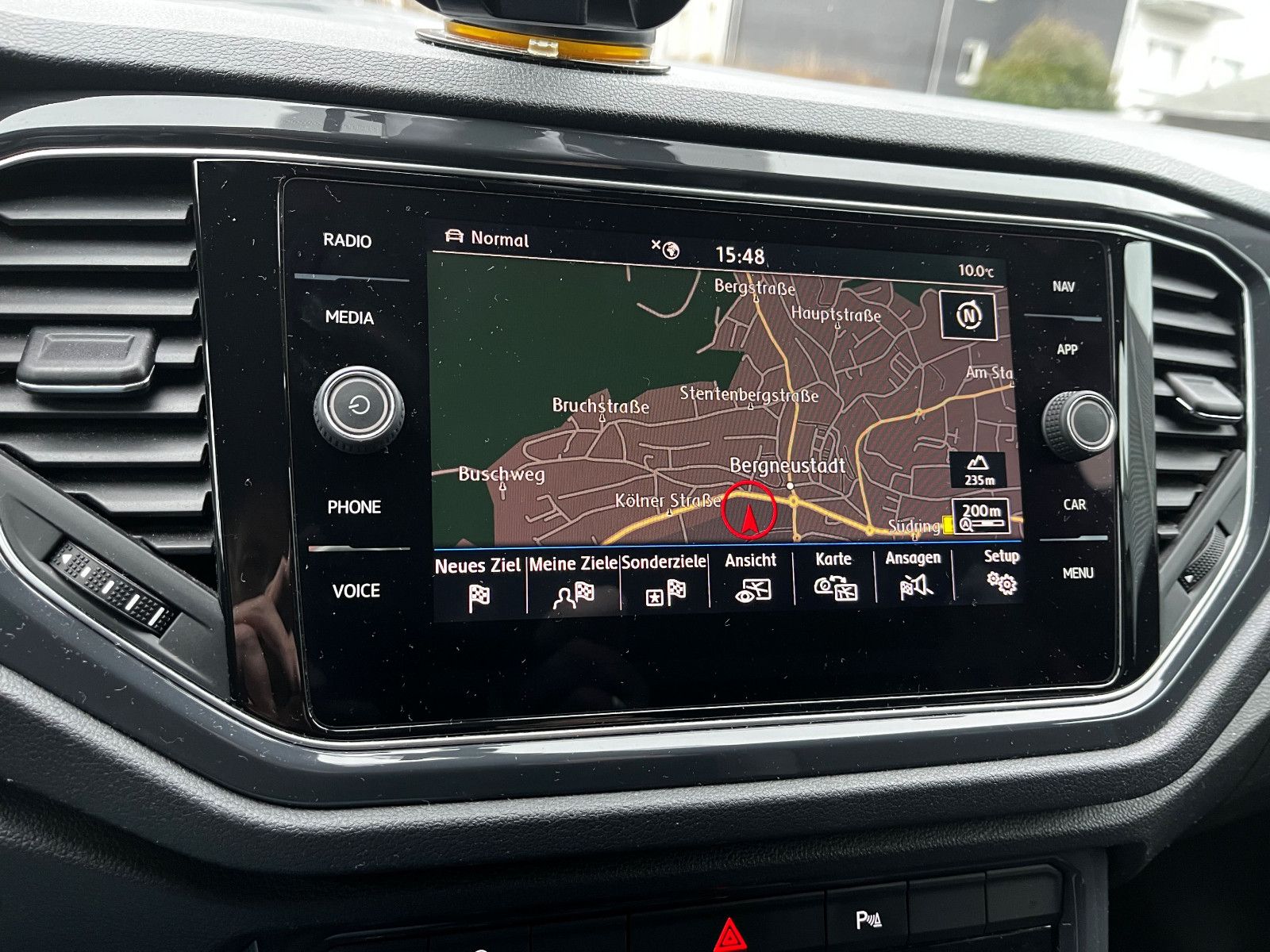 Fahrzeugabbildung Volkswagen T-Roc R-Line SHZ PDC NAV 19"