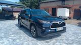 Toyota Highlander 3.5 V6 8-sitzer - Toyota Highlander: Automatik