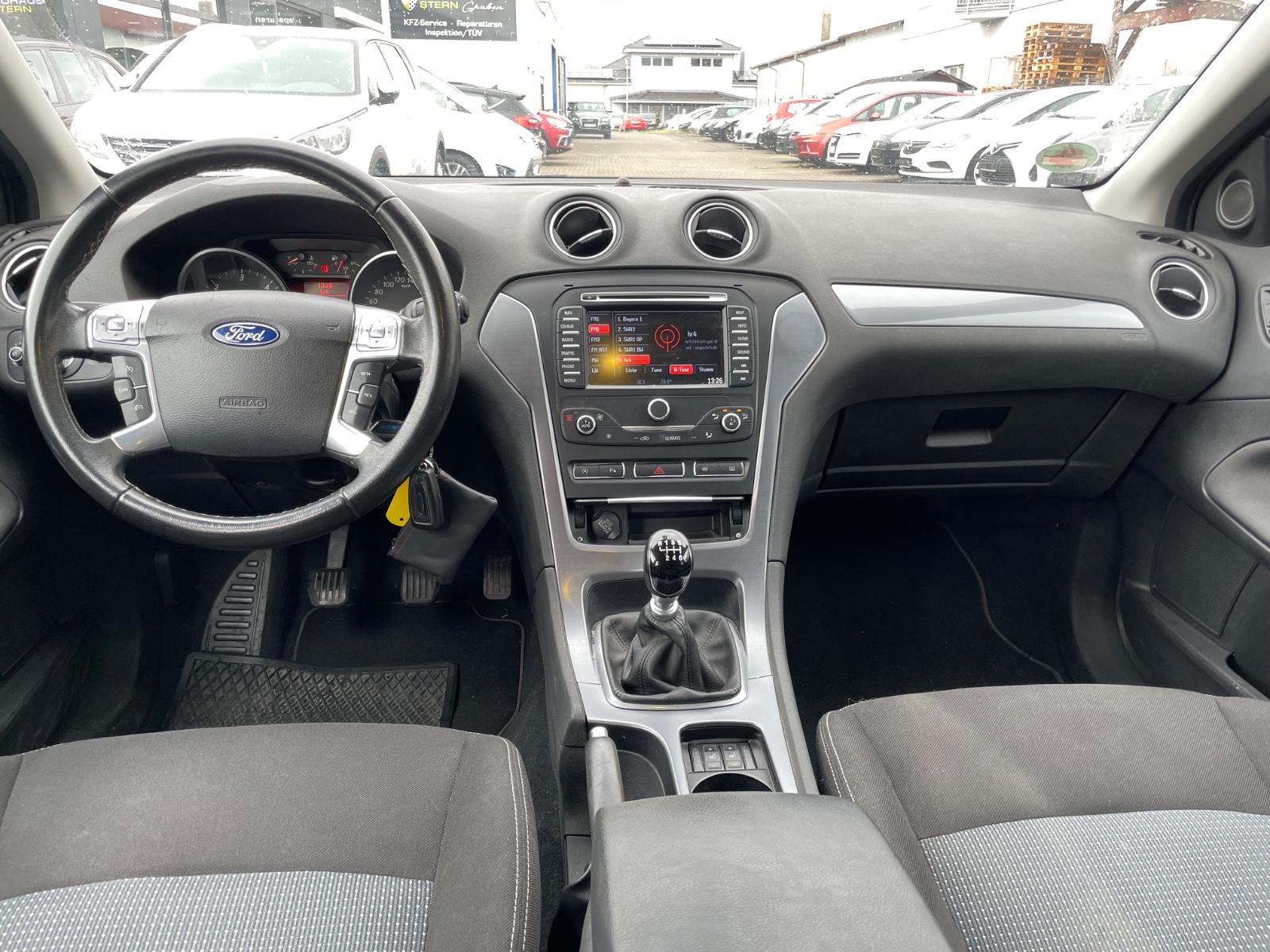 Ford Mondeo 2012 — photo 14