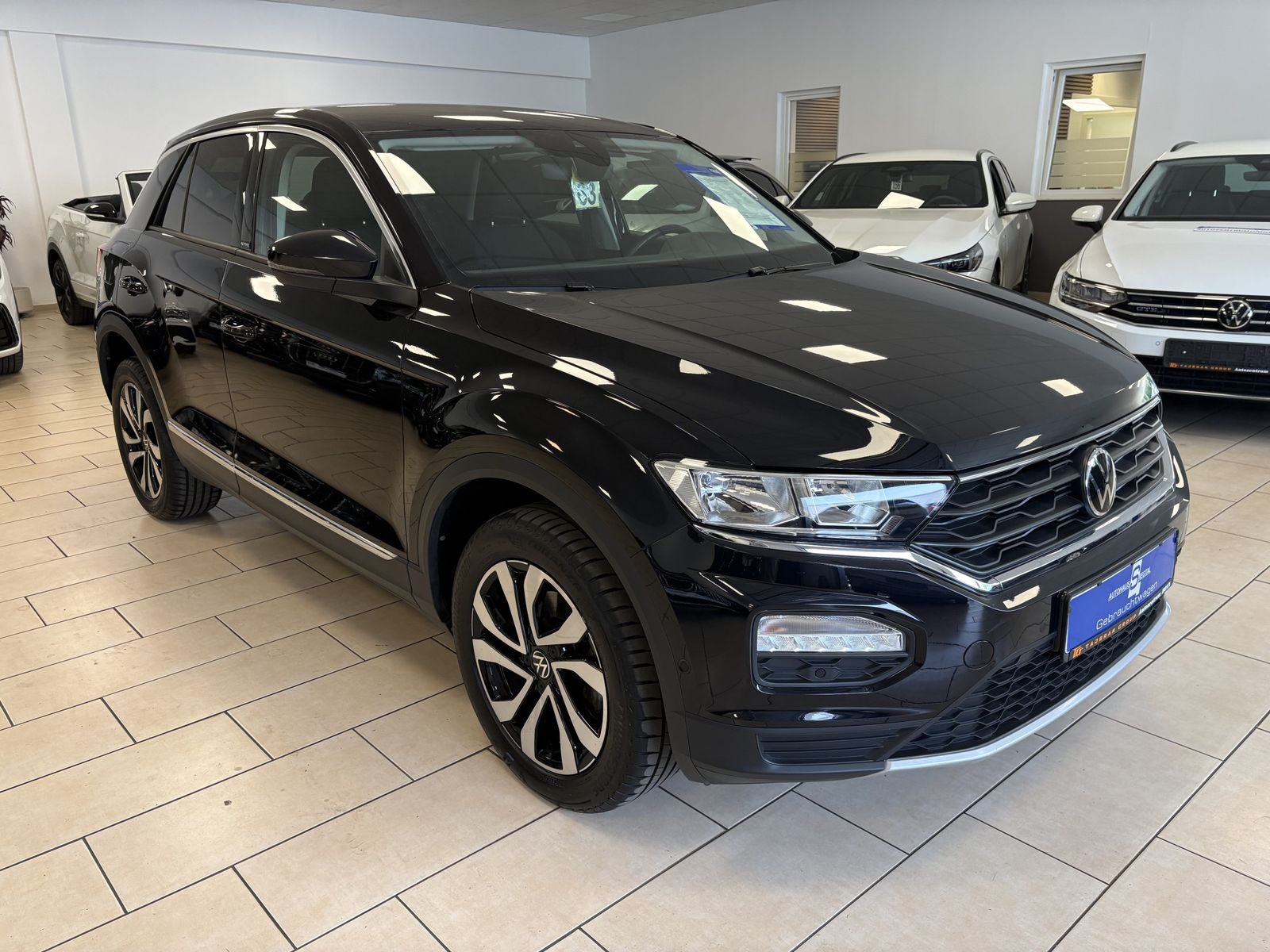 Volkswagen T-Roc Active PDC*CarPlay*1H*SHZ*ACC*Lane-Assist* imagem 3