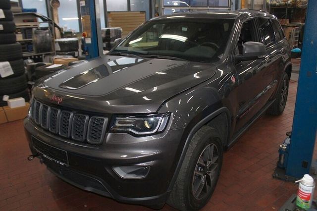 Jeep Grand Cherokee 3.0 CRD Trailhawk MOTORSCHADEN