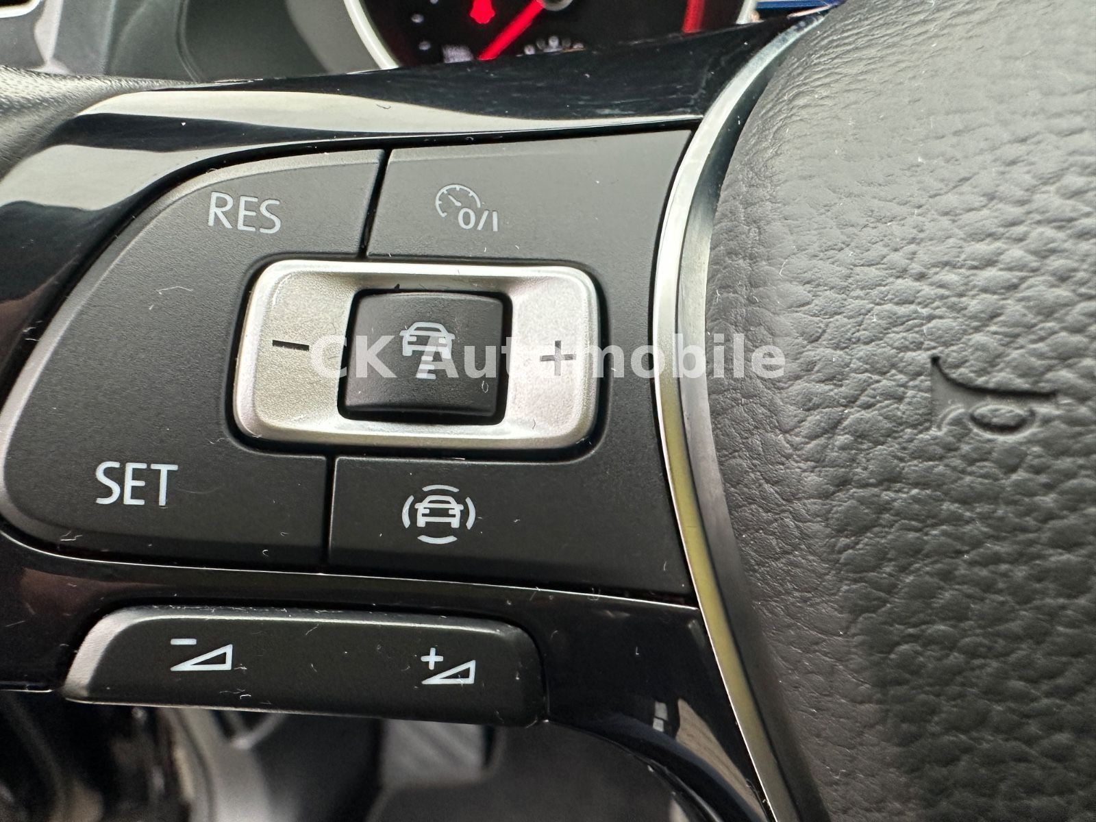 Fahrzeugabbildung Volkswagen Tiguan 2.0TDI Highline BMT 4Motion/DSG/Navi/LED