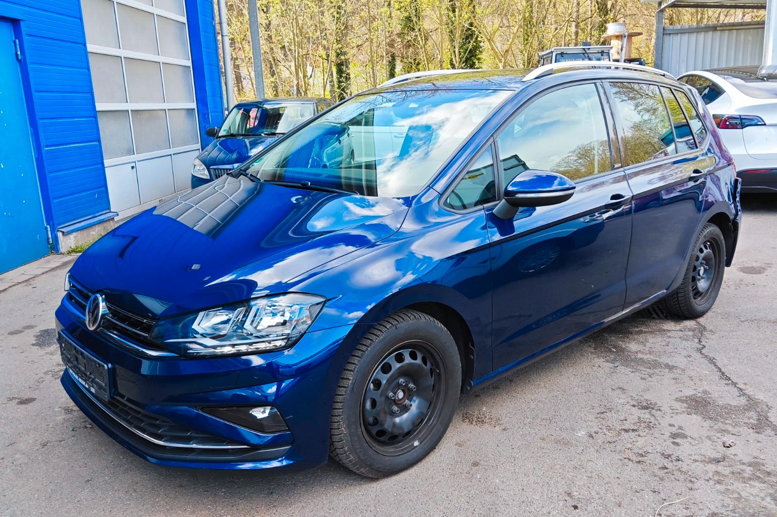 Volkswagen Golf Sportsvan VII DSG Automatik United Unfall