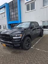 Dodge RAM 1500 Laramie Sport Crew Cab 5.7 HEMI V8  - Dodge RAM: 1500 Cab Laramie Crew