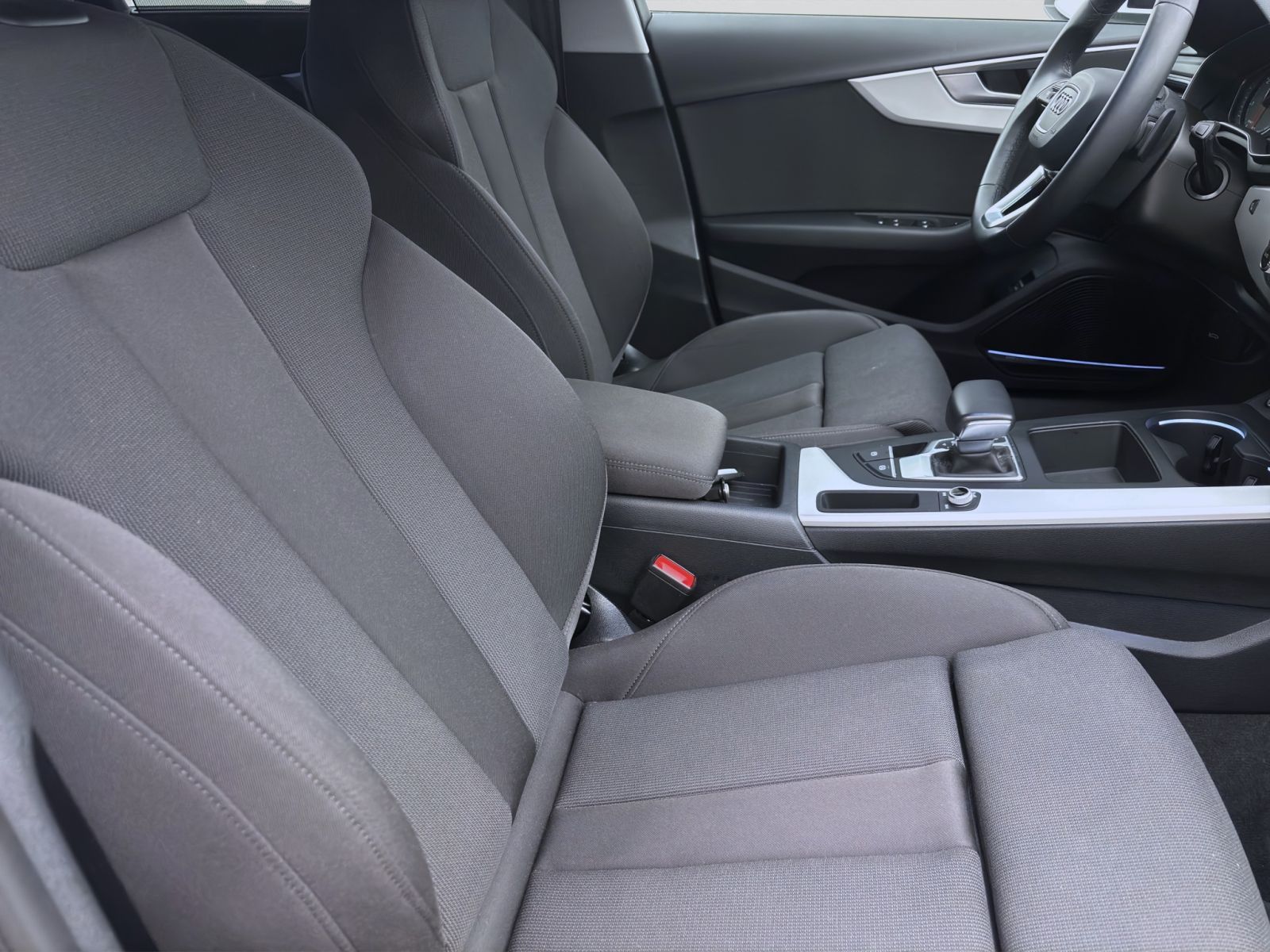 Audi A4 - Bild 17
