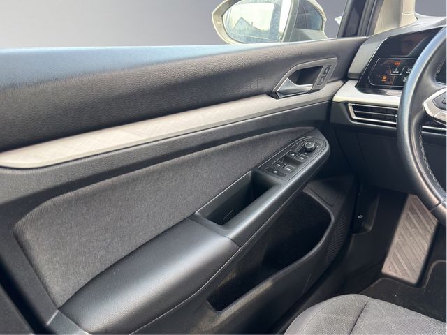 Golf VIII Variant 2.0 TDI Life DSG AHK ACC LED