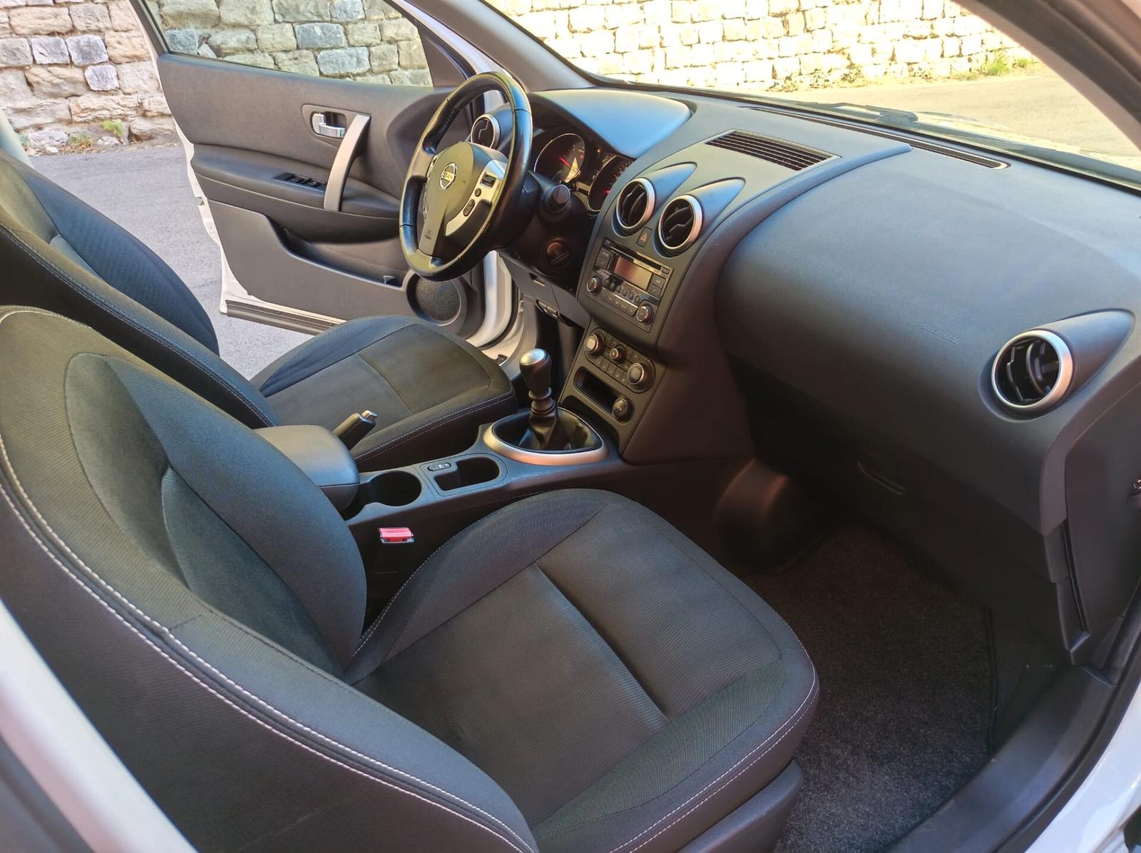 Nissan Qashqai 2012 — photo 9