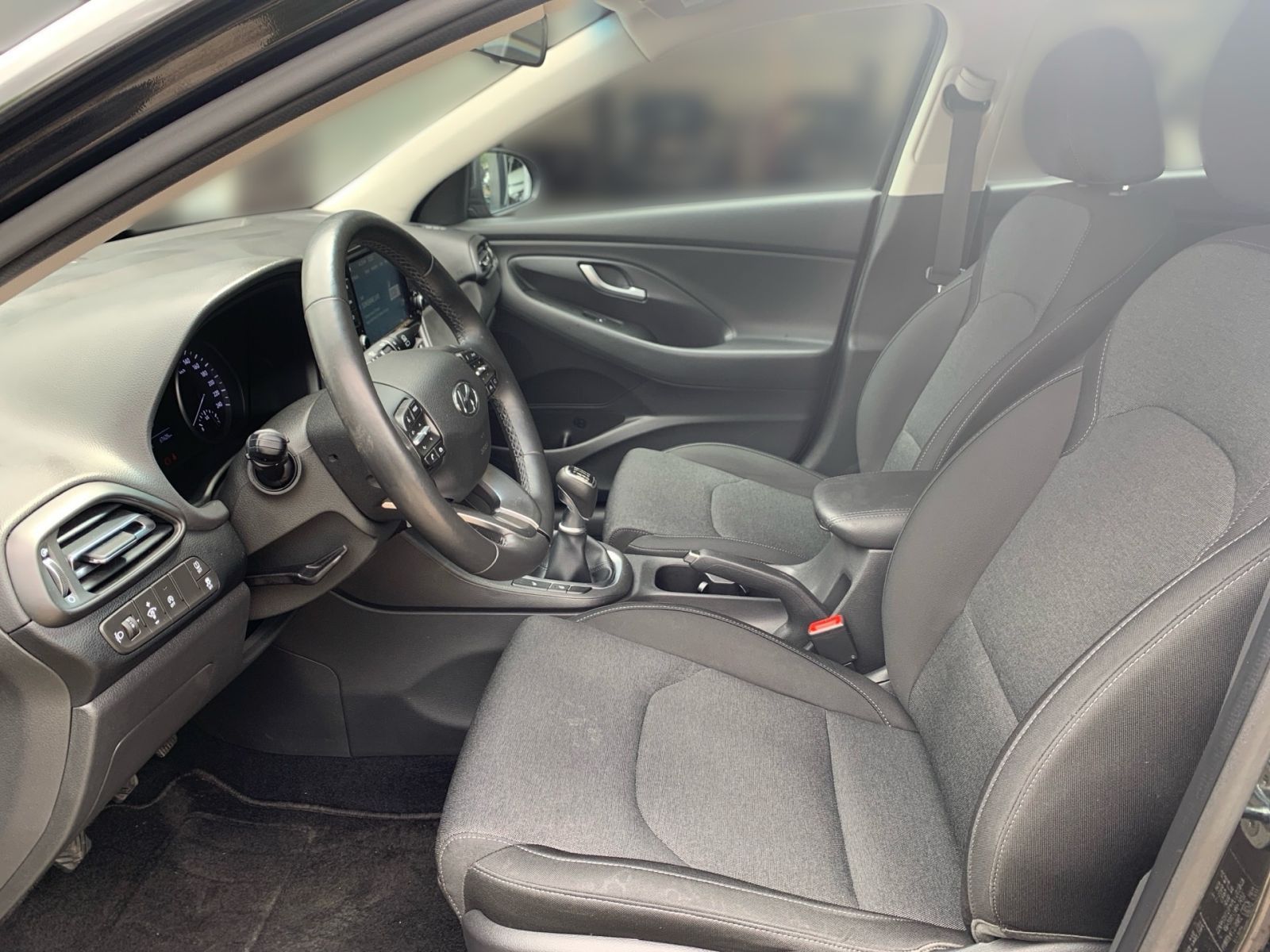 Fahrzeugabbildung Hyundai i30 1.0 T-GDI Edition 30 8x bereift