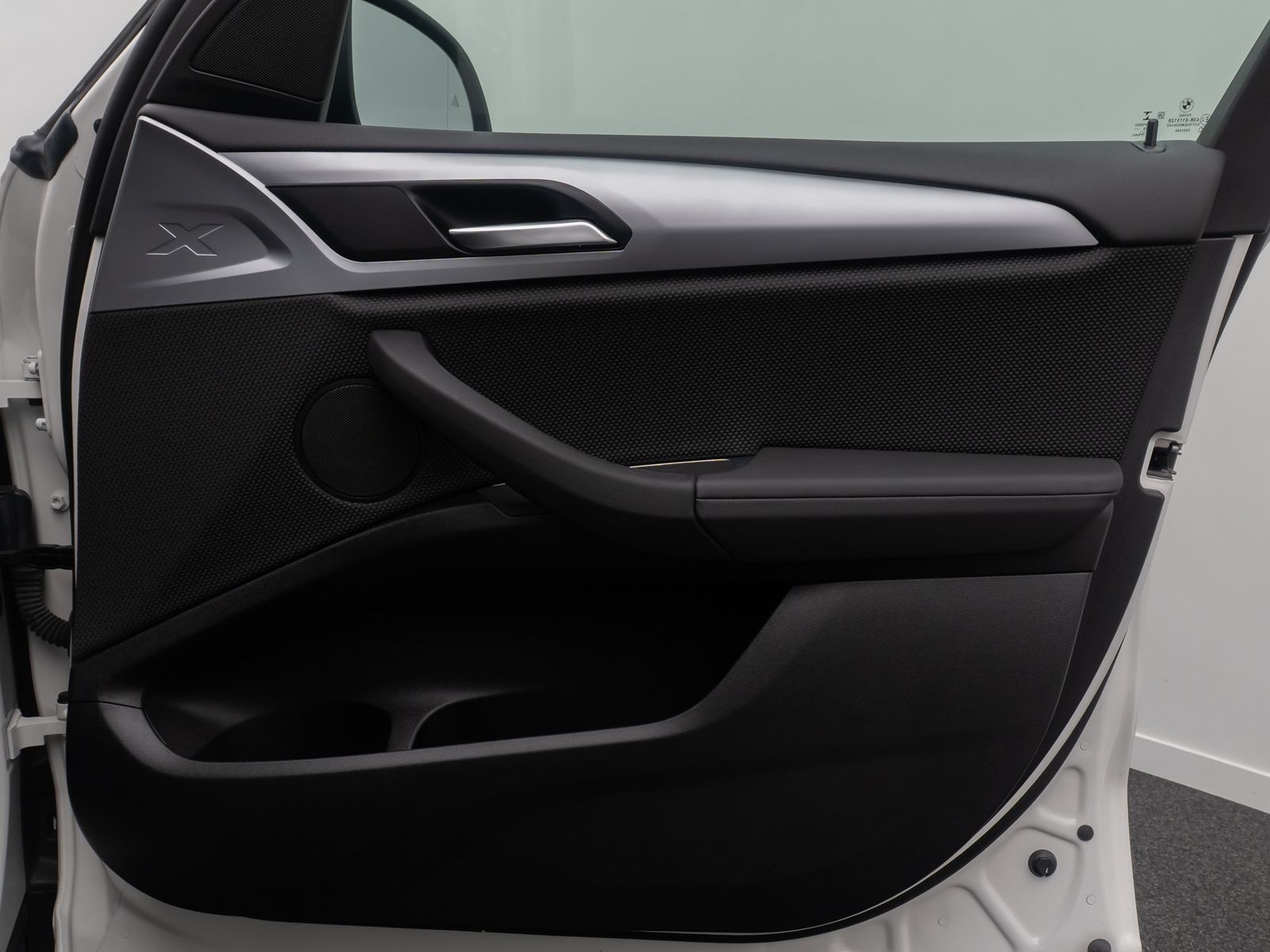 Fahrzeugabbildung BMW X3 xD30e ACC 360°FernlichtAss HiFi Alarm HUD DAB