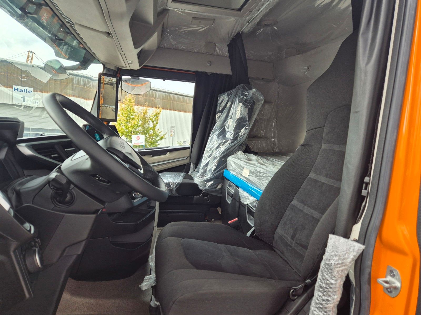 Fahrzeugabbildung Iveco AS280X58Y/ PS ON Hiab FTR18 Funk AHK Bett Cam