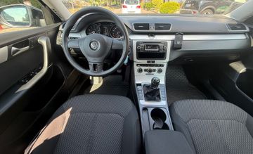 Volkswagen Passat - 6