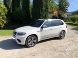 BMW E70 X5M 555PS Navi Leder AHK. Keyless  - gebrauchte BMW X5 M aus dem Jahr 2011