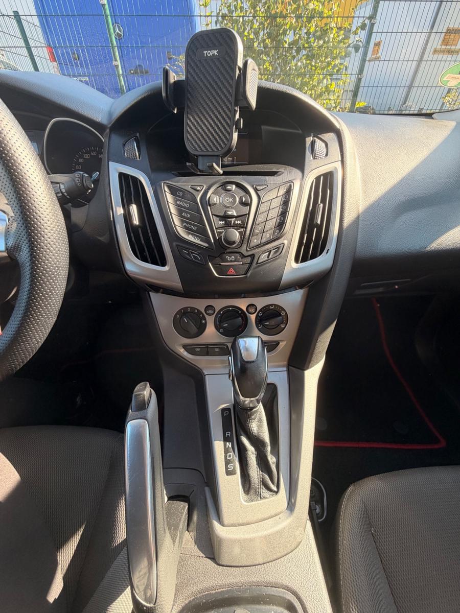 Ford Focus 2013 — photo 10