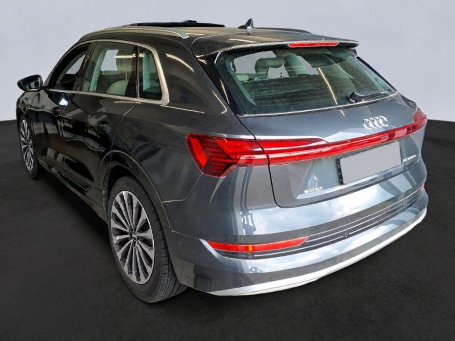 Audi e-tron 55 Quattro 408 PS SCHIEBEDACH MATRIX 360° imagem 2