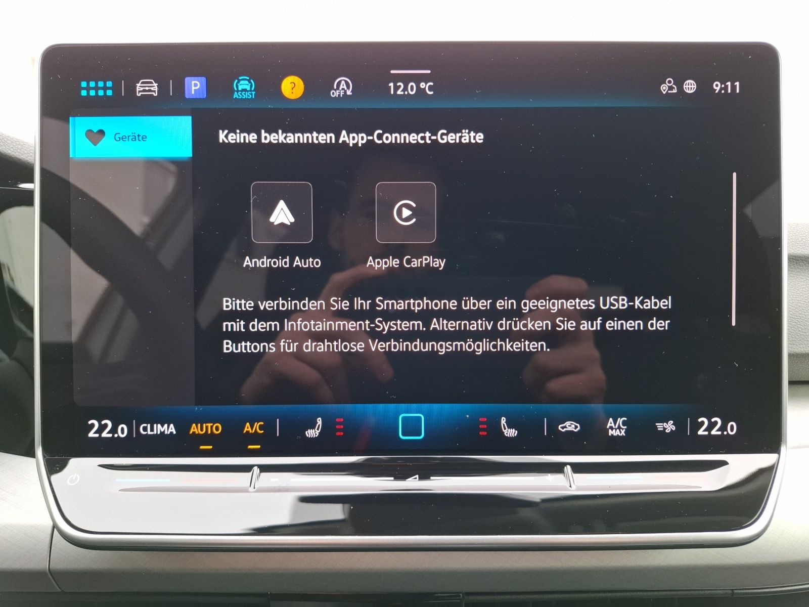 Fahrzeugabbildung Volkswagen Golf VIII TSI Life LED CarPlay AID ACC Park-Assi