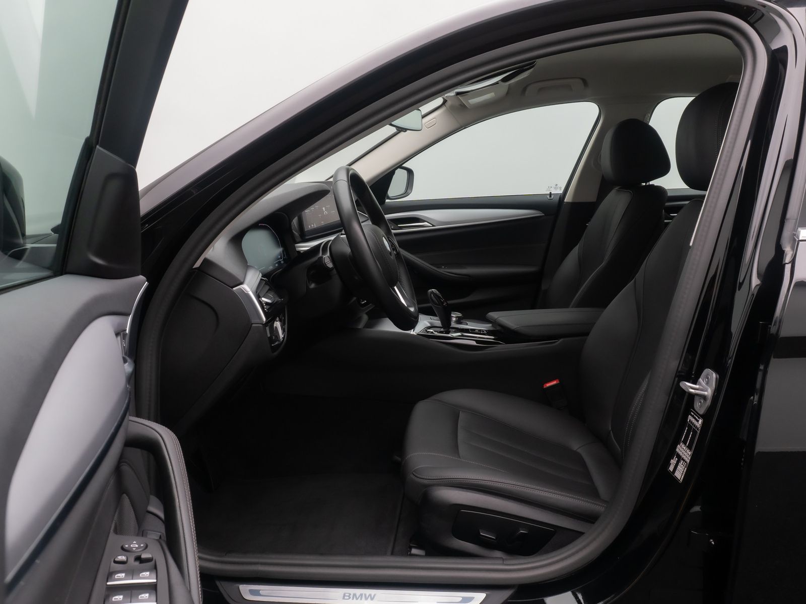 Fahrzeugabbildung BMW 520d Alarm DAB Kamera 4xKlima Parkas Leder Sport